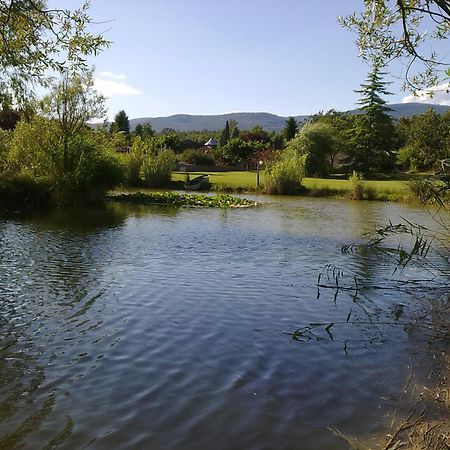 Готель Domaine De La Begude Les Saquetons Екстер'єр фото